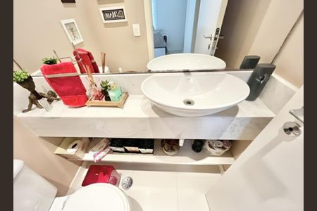 Apartamento à venda com 121m², 3 quartos e 2 vagas Apartamento à venda com 121m², 3 quartos e 2 vagasLavabo