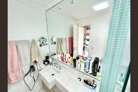 Apartamento à venda com 121m², 3 quartos e 2 vagas Apartamento à venda com 121m², 3 quartos e 2 vagasBanheiro da Suíte