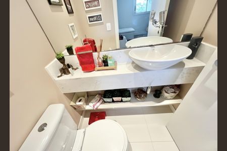 Apartamento à venda com 121m², 3 quartos e 2 vagas Apartamento à venda com 121m², 3 quartos e 2 vagasLavabo