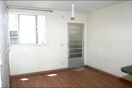Sala de apartamento à venda com 2 quartos, 50m² em Vitoria, Belo Horizonte