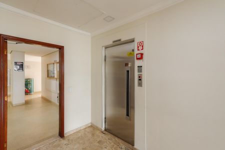 Apartamento à venda com 80m², 3 quartos e 1 vagaElevador