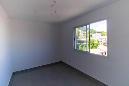 Quarto 1 de apartamento para alugar com 2 quartos, 60m² em Santa Rosa, Niterói
