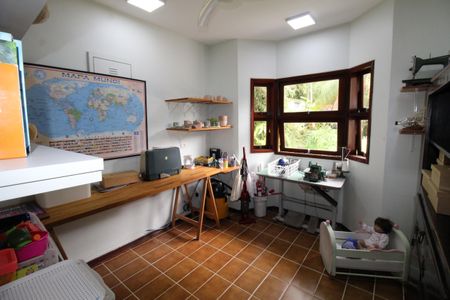 Casa de condomínio para alugar com 464m², 5 quartos e 9 vagasQuarto 1