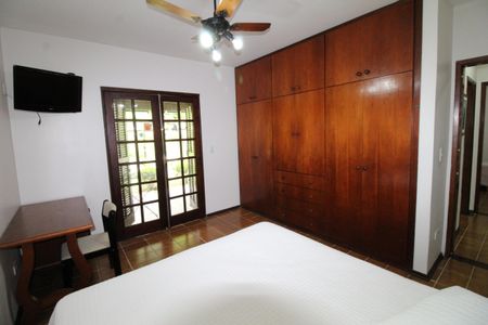 Casa de condomínio para alugar com 464m², 5 quartos e 9 vagasQuarto 2