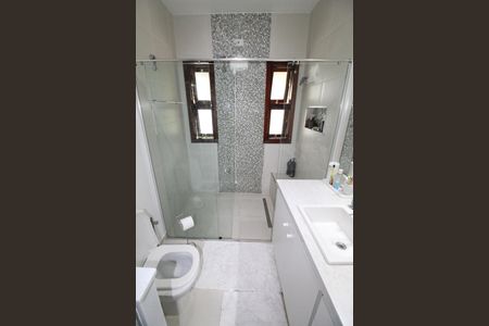 Casa de condomínio para alugar com 464m², 5 quartos e 9 vagasBanheiro da Suíte 1