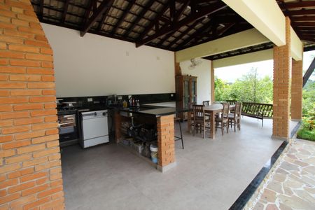 Casa de condomínio para alugar com 464m², 5 quartos e 9 vagasÁrea Externa