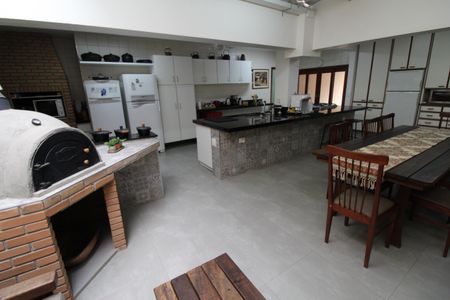 Casa de condomínio para alugar com 464m², 5 quartos e 9 vagasCozinha