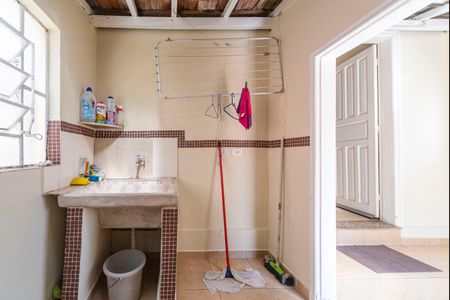 Casa para alugar com 120m², 2 quartos e 1 vagaÁrea de Serviço