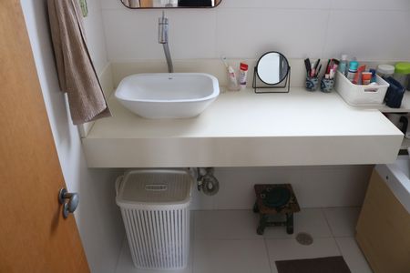 Apartamento à venda com 63m², 2 quartos e 1 vagaBanheiro 1