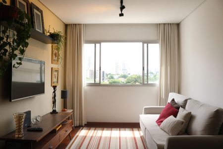 Apartamento à venda com 63m², 2 quartos e 1 vagaSala