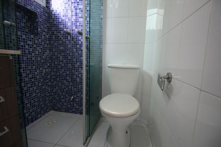 Apartamento à venda com 72m², 2 quartos e 2 vagasBanheiro 1
