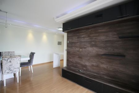 Sala de apartamento à venda com 2 quartos, 72m² em Paraíso do Morumbi, São Paulo
