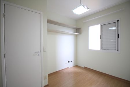Apartamento à venda com 72m², 2 quartos e 2 vagasQuarto 2