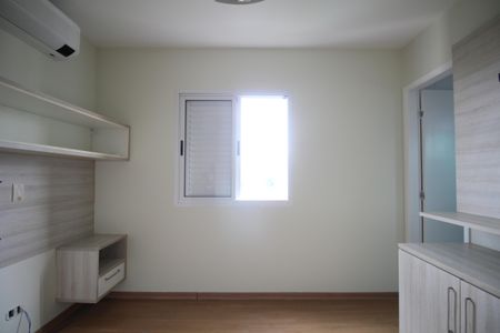 Apartamento à venda com 72m², 2 quartos e 2 vagasQuarto 2