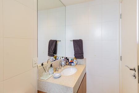 Apartamento à venda com 134m², 3 quartos e 2 vagas Apartamento à venda com 134m², 3 quartos e 2 vagasBanheiro da Suíte 2