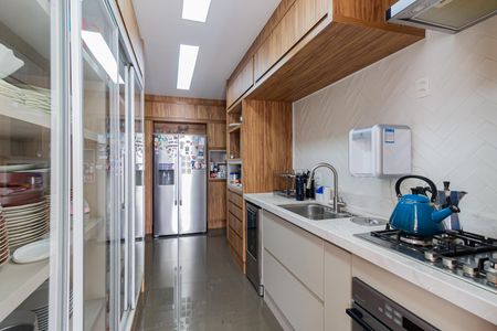 Apartamento à venda com 134m², 3 quartos e 2 vagas Apartamento à venda com 134m², 3 quartos e 2 vagasCozinha