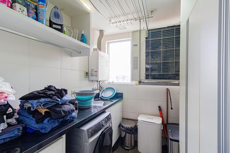 Apartamento à venda com 134m², 3 quartos e 2 vagas Apartamento à venda com 134m², 3 quartos e 2 vagasÁrea de Serviço