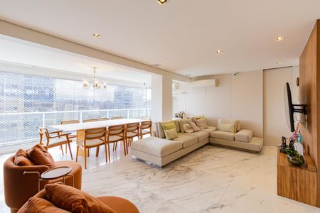 Apartamento à venda com 134m², 3 quartos e 2 vagas Apartamento à venda com 134m², 3 quartos e 2 vagasSala