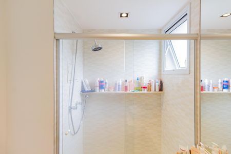 Apartamento à venda com 134m², 3 quartos e 2 vagas Apartamento à venda com 134m², 3 quartos e 2 vagasBanheiro da Suíte 1