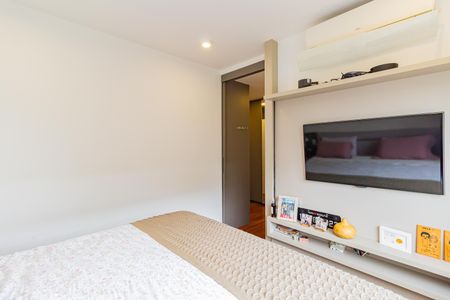 Apartamento à venda com 134m², 3 quartos e 2 vagas Apartamento à venda com 134m², 3 quartos e 2 vagasSuíte 1