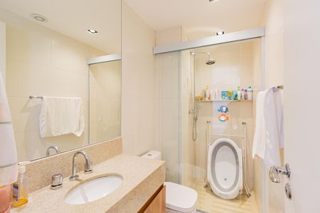 Apartamento à venda com 134m², 3 quartos e 2 vagas Apartamento à venda com 134m², 3 quartos e 2 vagasBanheiro da Suíte 3