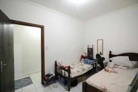 Casa à venda com 328m², 2 quartos e 2 vagas Casa à venda com 328m², 2 quartos e 2 vagasQuarto 1