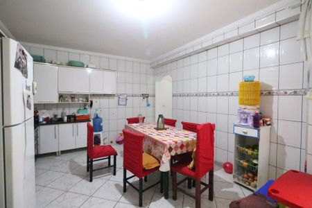 Casa à venda com 328m², 2 quartos e 2 vagas Casa à venda com 328m², 2 quartos e 2 vagasCozinha