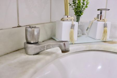 Apartamento à venda com 76m², 3 quartos e 2 vagasBanheiro