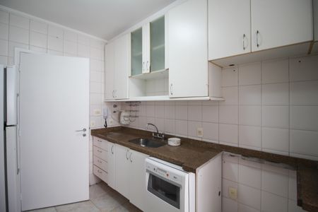 Apartamento para alugar com 94m², 3 quartos e 2 vagasCozinha