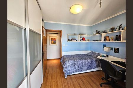 Apartamento para alugar com 4 quartos, 130m² em Auxiliadora, Porto Alegre