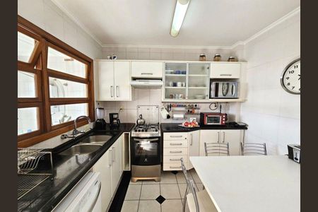 Apartamento para alugar com 130m², 4 quartos e 2 vagasCozinha 
