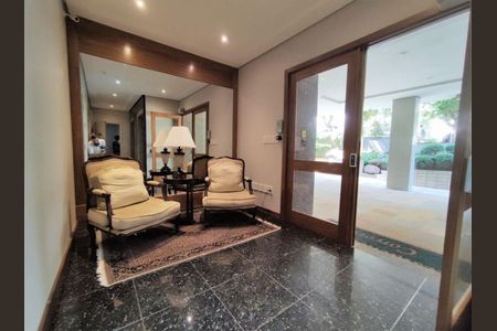 Apartamento para alugar com 130m², 4 quartos e 2 vagasÁrea Comum 