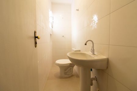 Casa de condomínio para alugar com 80m², 2 quartos e sem vaga