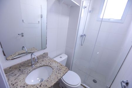 Apartamento para alugar com 47m², 2 quartos e 1 vaga Apartamento para alugar com 47m², 2 quartos e 1 vagaBanheiro