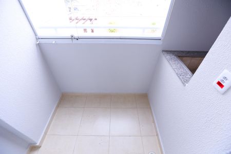 Apartamento para alugar com 47m², 2 quartos e 1 vaga Apartamento para alugar com 47m², 2 quartos e 1 vagaSacada
