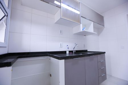 Apartamento para alugar com 47m², 2 quartos e 1 vaga Apartamento para alugar com 47m², 2 quartos e 1 vagaCozinha