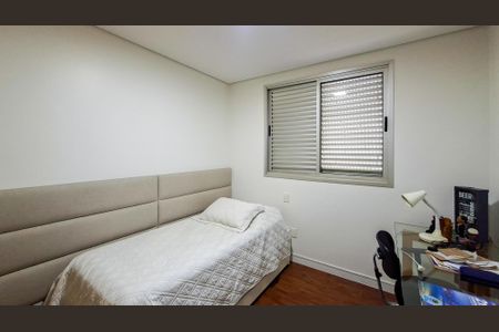 Apartamento para alugar com 100m², 3 quartos e 2 vagasQuarto 2