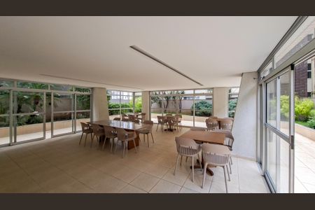 Apartamento para alugar com 100m², 3 quartos e 2 vagasÁrea comum - Salão de festas