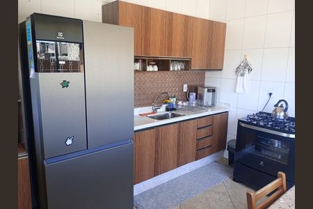 Casa à venda com 250m², 4 quartos e 1 vagaCozinha