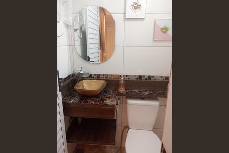 Casa à venda com 250m², 4 quartos e 1 vagaBanheiro