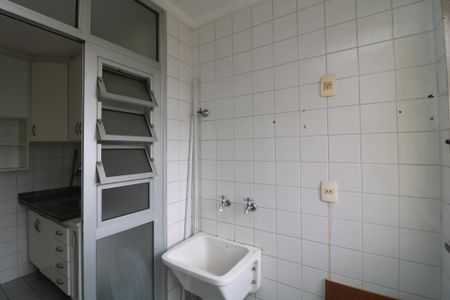 Apartamento à venda com 60m², 2 quartos e 1 vagaÁrea de Serviço