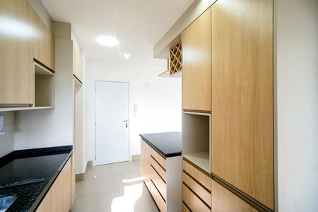 Cozinha de apartamento à venda com 2 quartos, 66m² em Vila Azevedo, São Paulo