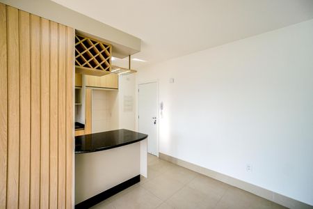 Sala de apartamento à venda com 2 quartos, 66m² em Vila Azevedo, São Paulo
