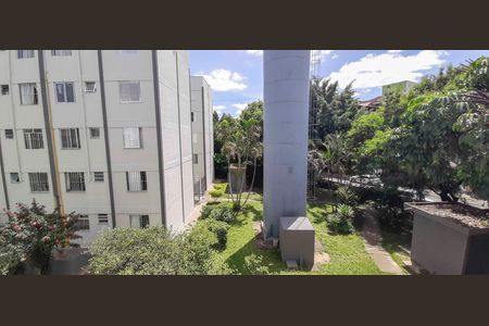 Apartamento para alugar com 50m², 2 quartos e 1 vaga Apartamento para alugar com 50m², 2 quartos e 1 vagaVista da Área de Serviço
