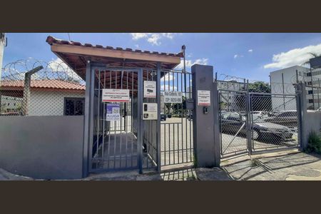 Apartamento para alugar com 50m², 2 quartos e 1 vaga Apartamento para alugar com 50m², 2 quartos e 1 vagaFachada e portaria