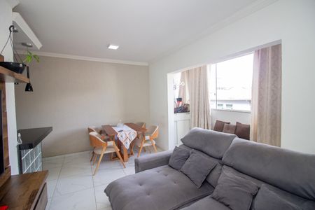 Sala de apartamento para alugar com 3 quartos, 71m² em Alvorada, Contagem