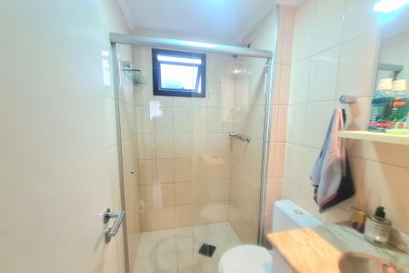 Apartamento à venda com 78m², 2 quartos e 2 vagasBanheiro social 