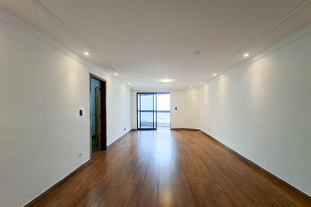 Apartamento para alugar com 120m², 3 quartos e 1 vagaSala