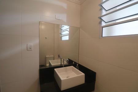 Apartamento para alugar com 137m², 3 quartos e 2 vagasBanheiro Social