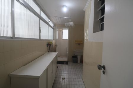 Apartamento para alugar com 137m², 3 quartos e 2 vagasÁrea de Serviço